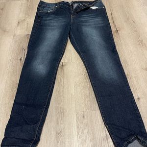 Low Rise Skinny Fit Jeans